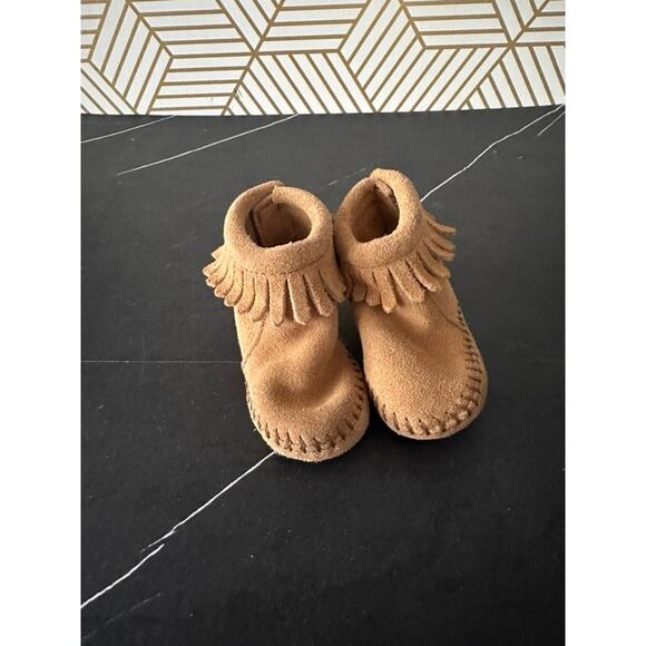 MINNETONKA Suede Leather Fringe Booties | Size 2 - Picture 1 of 4